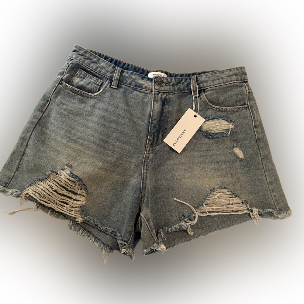 AnnieWear Rosie High Rise Denim Shorts XL NWT | Distressed Boutique